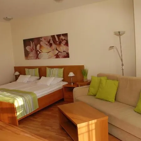 Apartment Rosemary Apartmanok, Rose, Lili, Mary1, Mary2 *