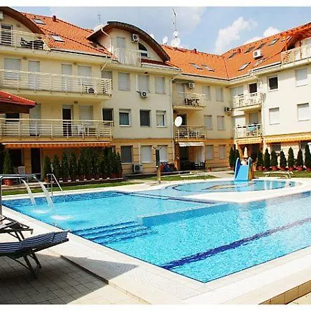 Apartment Rosemary Apartmanok, Rose, Lili, Mary1, Mary2