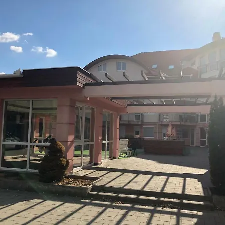 Rosemary Rose Apartment Hajdúszoboszló