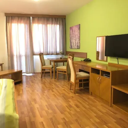 Rosemary Apartmanok, Rose, Lili, Mary1, Mary2 * Hajdúszoboszló